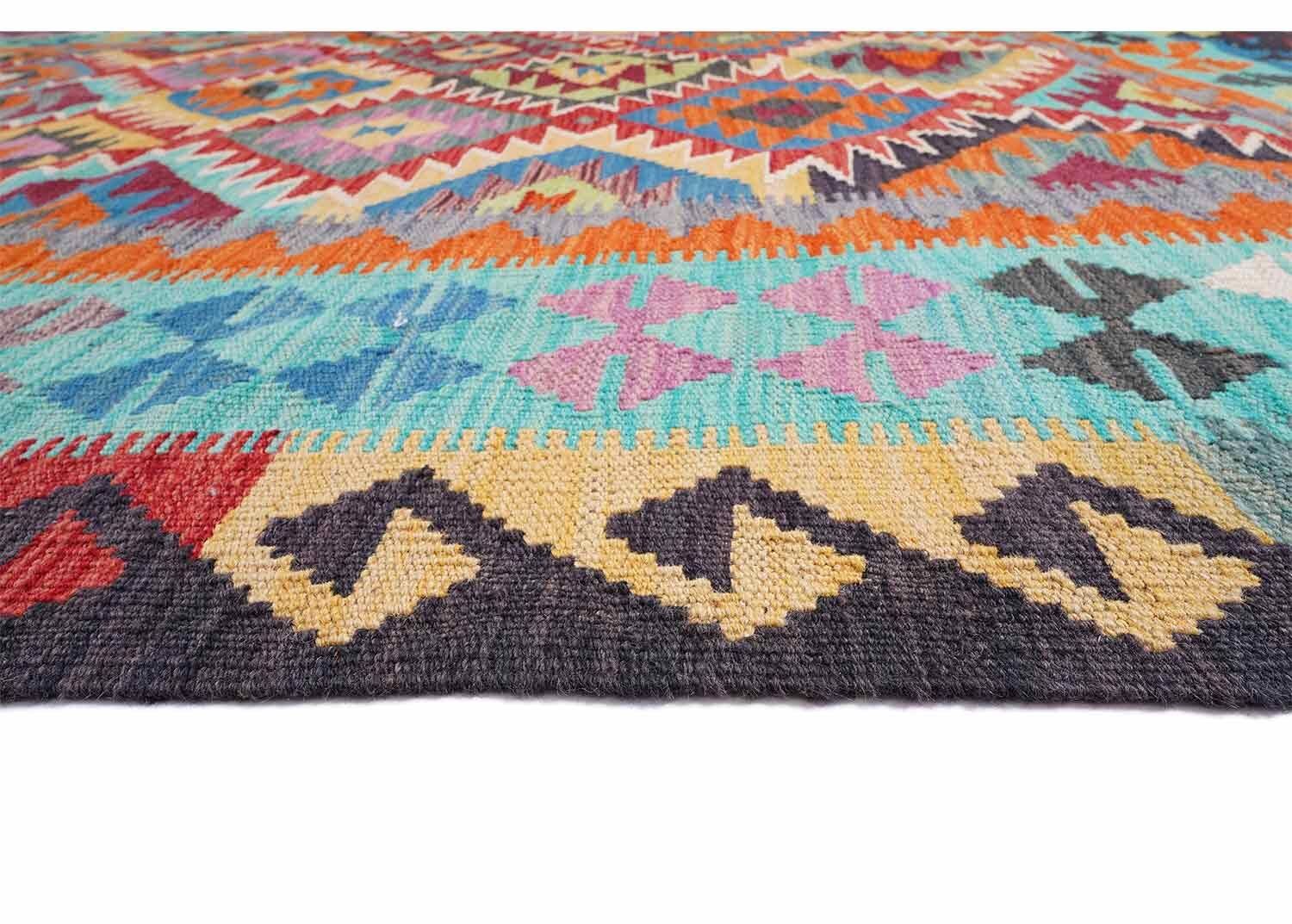 Exclusive Kilim Style Rug, Handwoven with Wool Kilim 8x5.6 ft - Image 7